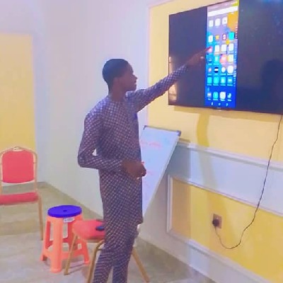 Mcurator1