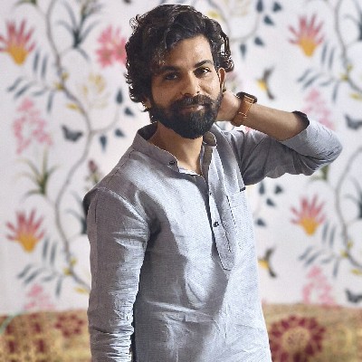 Mumtaz8418
